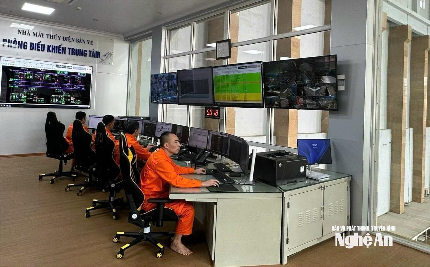 Т