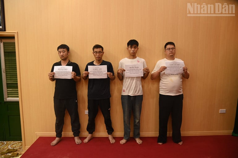 ndo_tr_bls-2708.jpg