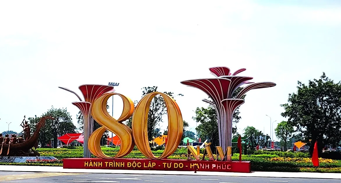ការ​ផ្លាស់​ប្តូរ​ទីតាំង​បើក​ពិព័រណ៍​សមិទ្ធផល​ជាតិ​ដោយសារ​ព្យុះ​ទី​៥