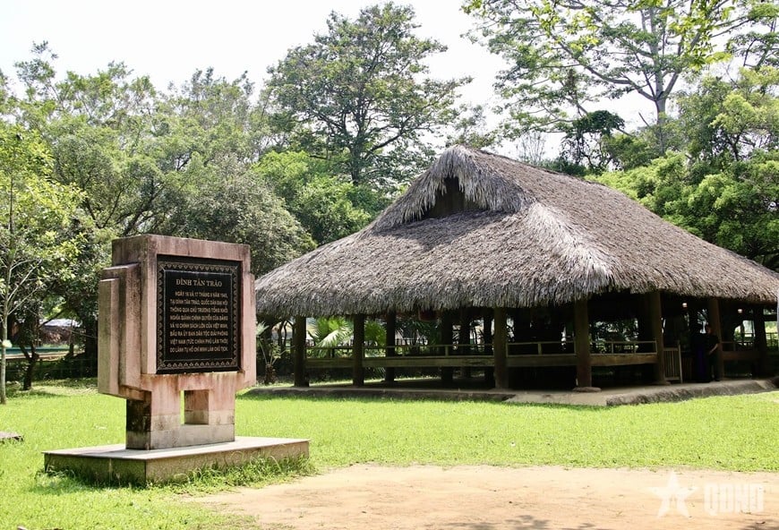 ផ្ទះសហគមន៍ Tan Trao បច្ចុប្បន្នគឺជាផ្នែកមួយនៃវិមានជាតិពិសេស Tan Trao (ឃុំ Tan Trao ខេត្ត Tuyen Quang)។ រូបថត៖ ហៃលី