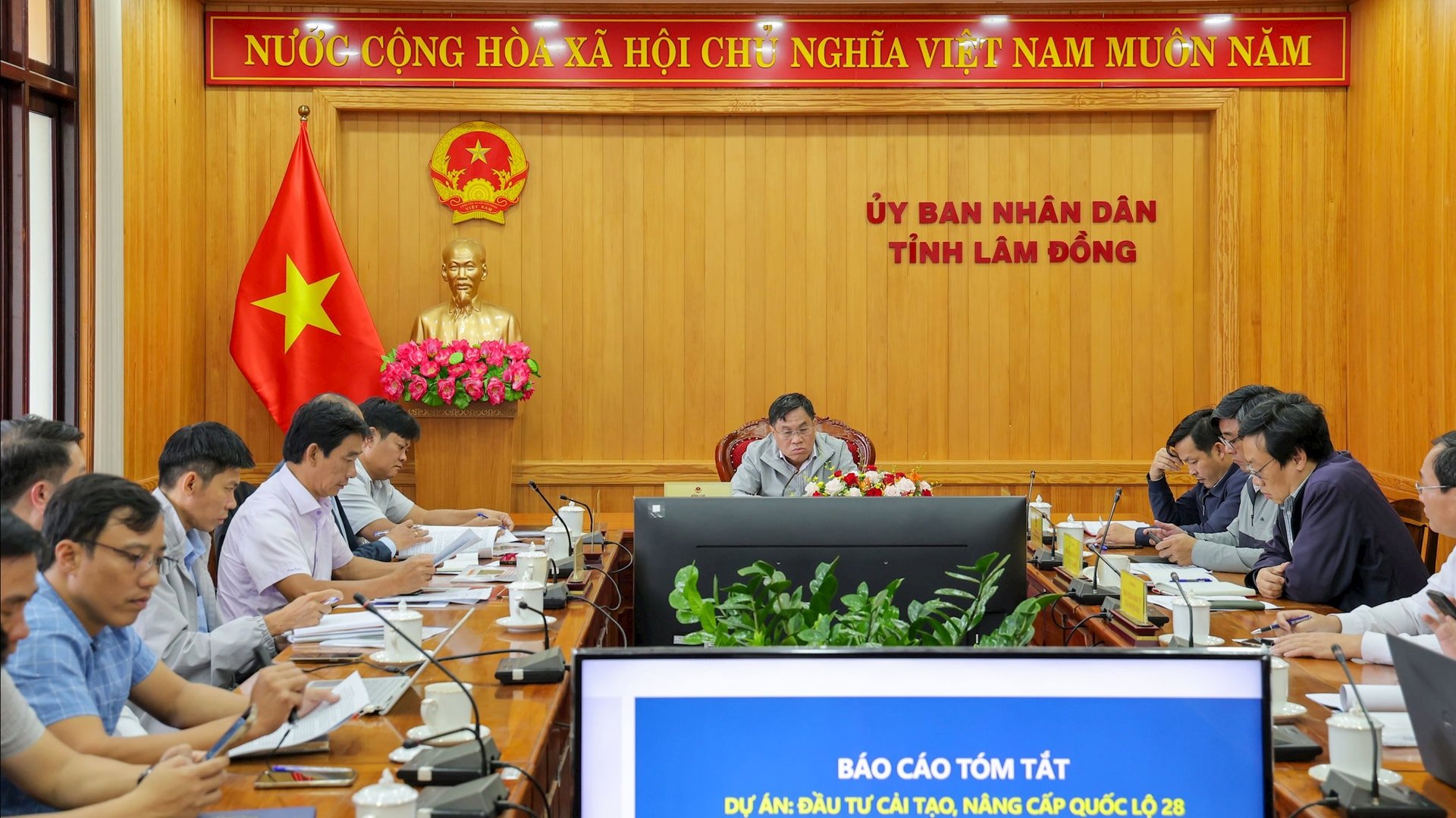 quang-canh-hoi-nghi.jpg