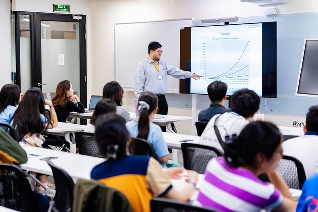 Trường Đại học Fulbright Việt Nam: Môi trường ‘du học tại chỗ’ chuẩn quốc tế - Ảnh 4.