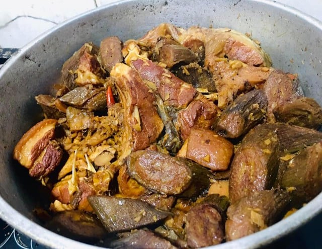 Chưa biết làm món gì ngày mưa bão, thử ngay 5 món ngon khó cưỡng này vừa dễ làm, giúp ấm cơ thể- Ảnh 8.