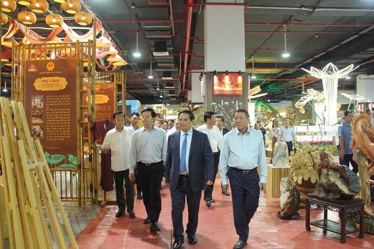 Triển lãm Thành tựu đất nước - Ảnh 1.