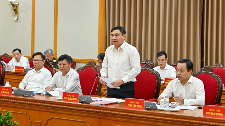 lanh-dao-dien-bien-1661.jpg