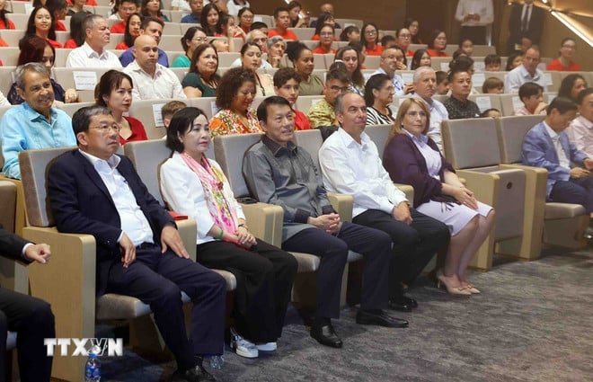 ttxvn-doan-kich-thieu-nhi-cuba-1.jpg