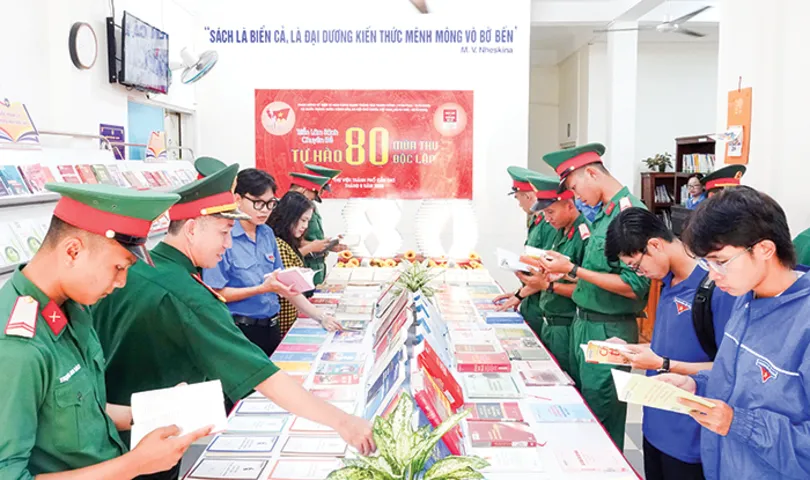 “Tự hào 80 mùa thu độc lập”