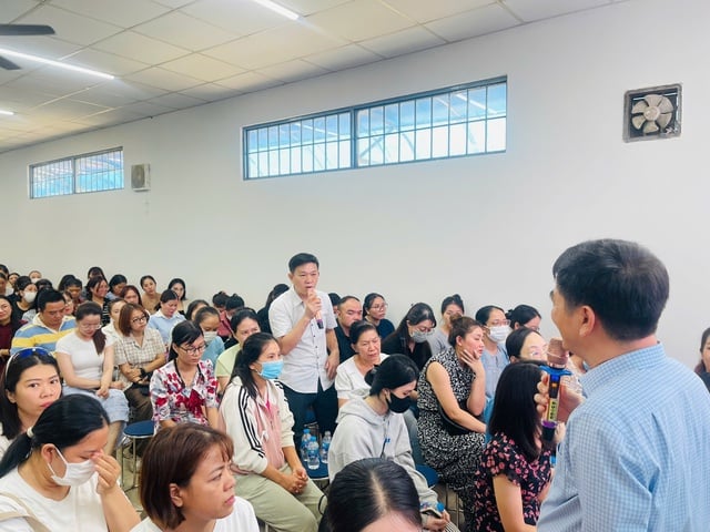 Buổi họp phụ huynh học sinh lớp 1 ấn tượng với thầy hiệu trưởng - Ảnh 3.