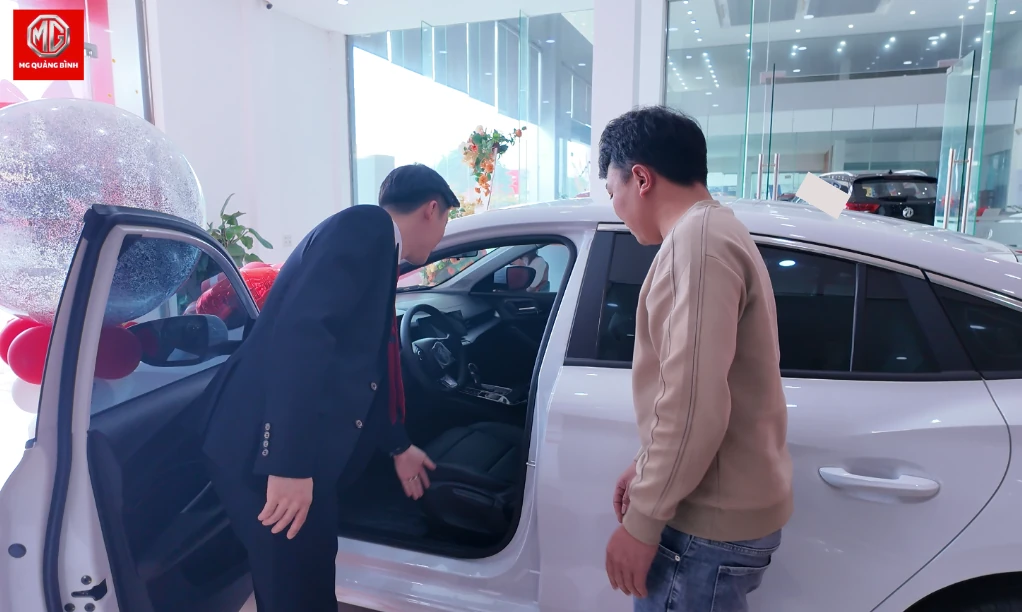 Was macht MG Quang Binh-Autos so erfolgreich bei der jungen Generation mit dem Limousinenmodell MG5?
