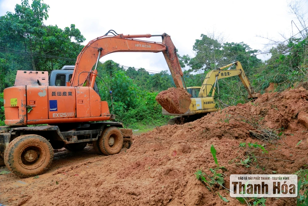 ការ​បាក់​ដី​ដ៏​ធ្ងន់ធ្ងរ​ជា​ច្រើន​លើក​នៅ​លើ​ផ្លូវ​ជាតិ​លេខ​៤៧​កាត់​ឃុំ​យ៉ង់​ញ៉ាន​ជា​បណ្ដោះ​អាសន្ន។