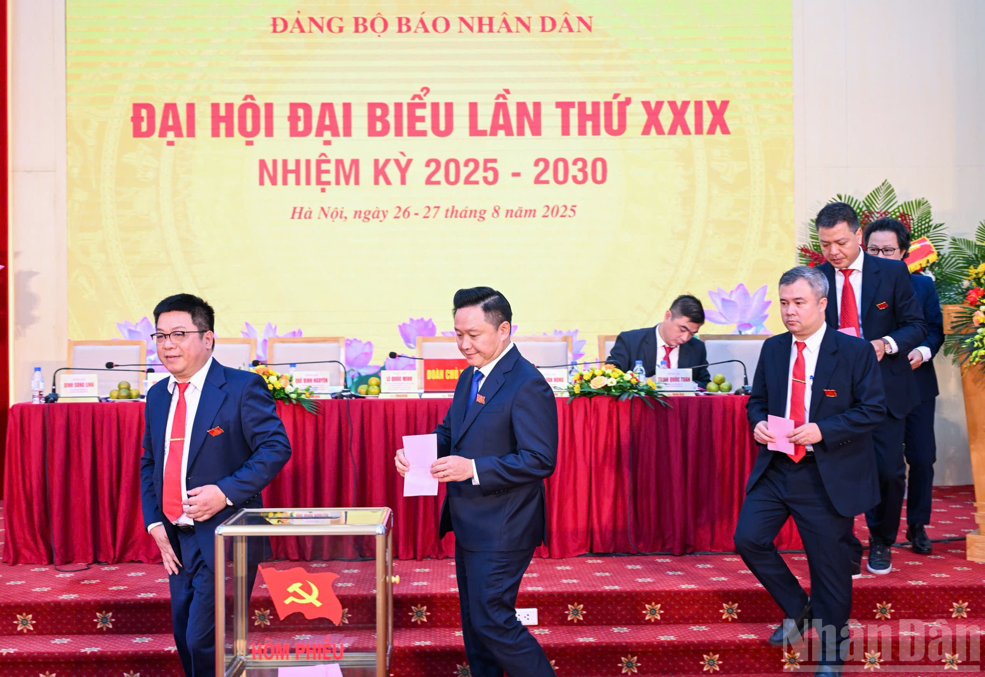 ndo_br_z6950161919824-3b444aae50e15570c3d12ae4c0d4afdc.jpg