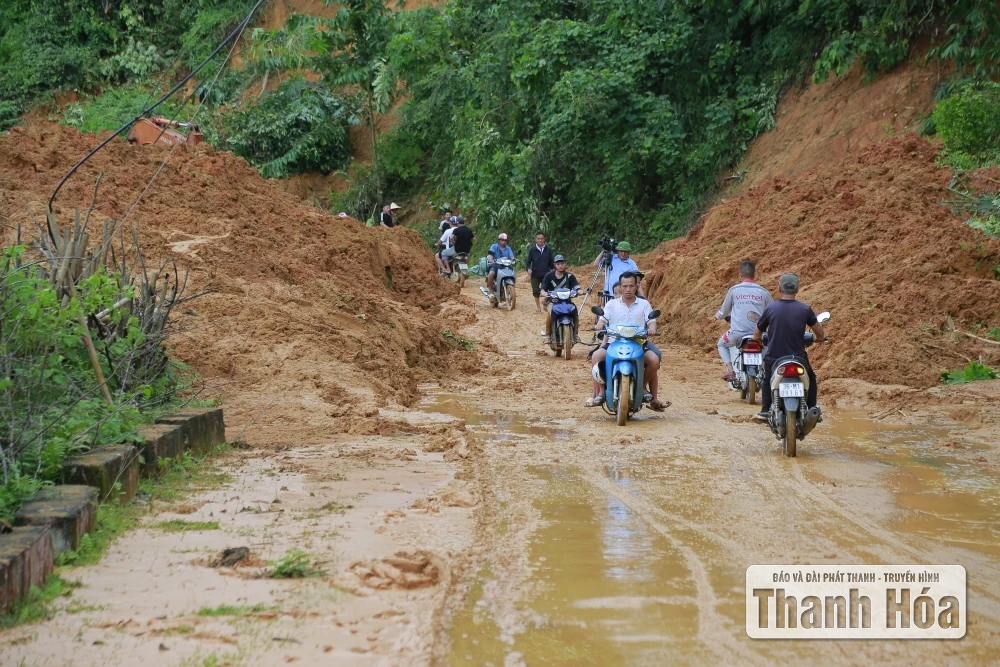 ការ​បាក់​ដី​ដ៏​ធ្ងន់ធ្ងរ​ជា​ច្រើន​លើក​នៅ​លើ​ផ្លូវ​ជាតិ​លេខ​៤៧​កាត់​ឃុំ​យ៉ង់​ញ៉ាន​ជា​បណ្ដោះ​អាសន្ន។