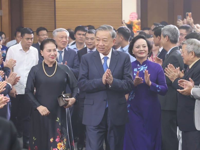 80 năm ngành Nội vụ: Xây dựng nền hành chính vững mạnh, phụng sự Tổ quốc, Nhân dân- Ảnh 1.