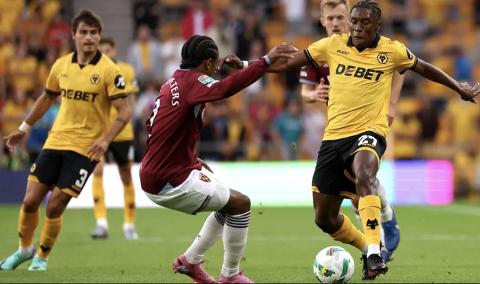 Die Wolves feiern ein emotionales Comeback und besiegen West Ham im Ligapokal – Foto 1.