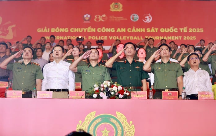 Giải bóng chuyền Công an, Cảnh sát quốc tế 2025: Hai đội chủ nhà thất thủ - Ảnh 1.