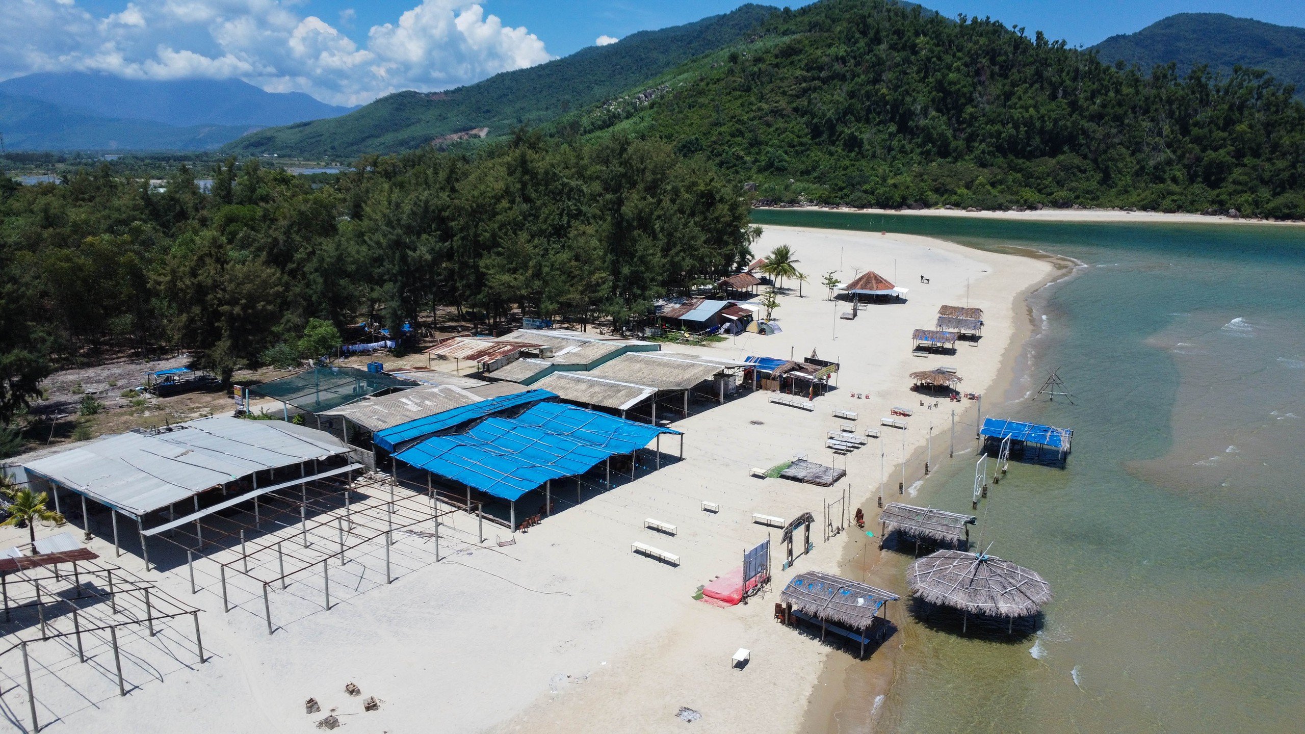 Những ngôi làng tuyệt đẹp ven biển: Cảnh Dương sơn thủy hữu tình...- Ảnh 7.