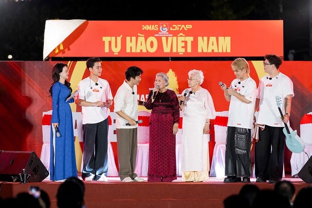 'Trẩy hội non sông' cùng concert: Được mùa concert- Ảnh 2.