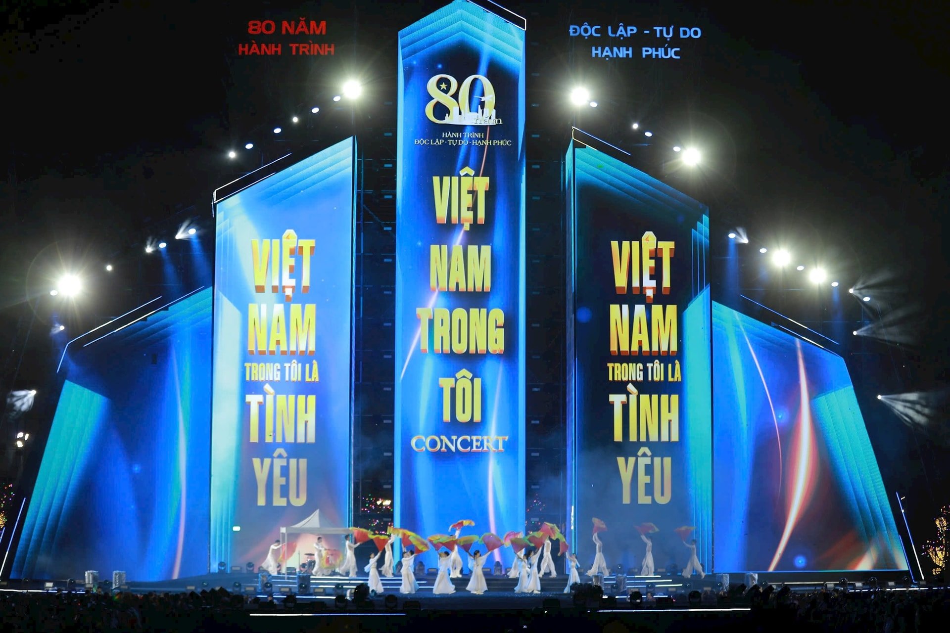 viet-nam-trong-toi-20.jpg