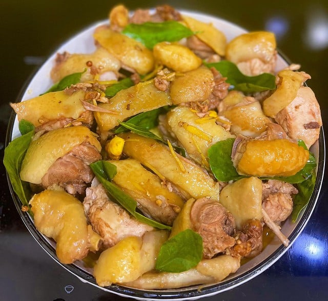 Chưa biết làm món gì ngày mưa bão, thử ngay 5 món ngon khó cưỡng này vừa dễ làm, giúp ấm cơ thể- Ảnh 4.