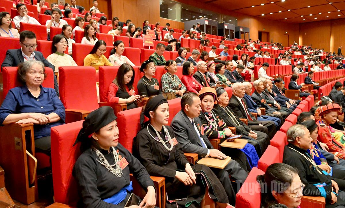 ผู้แทนจากเตวียนกวางเข้าร่วมการประชุม