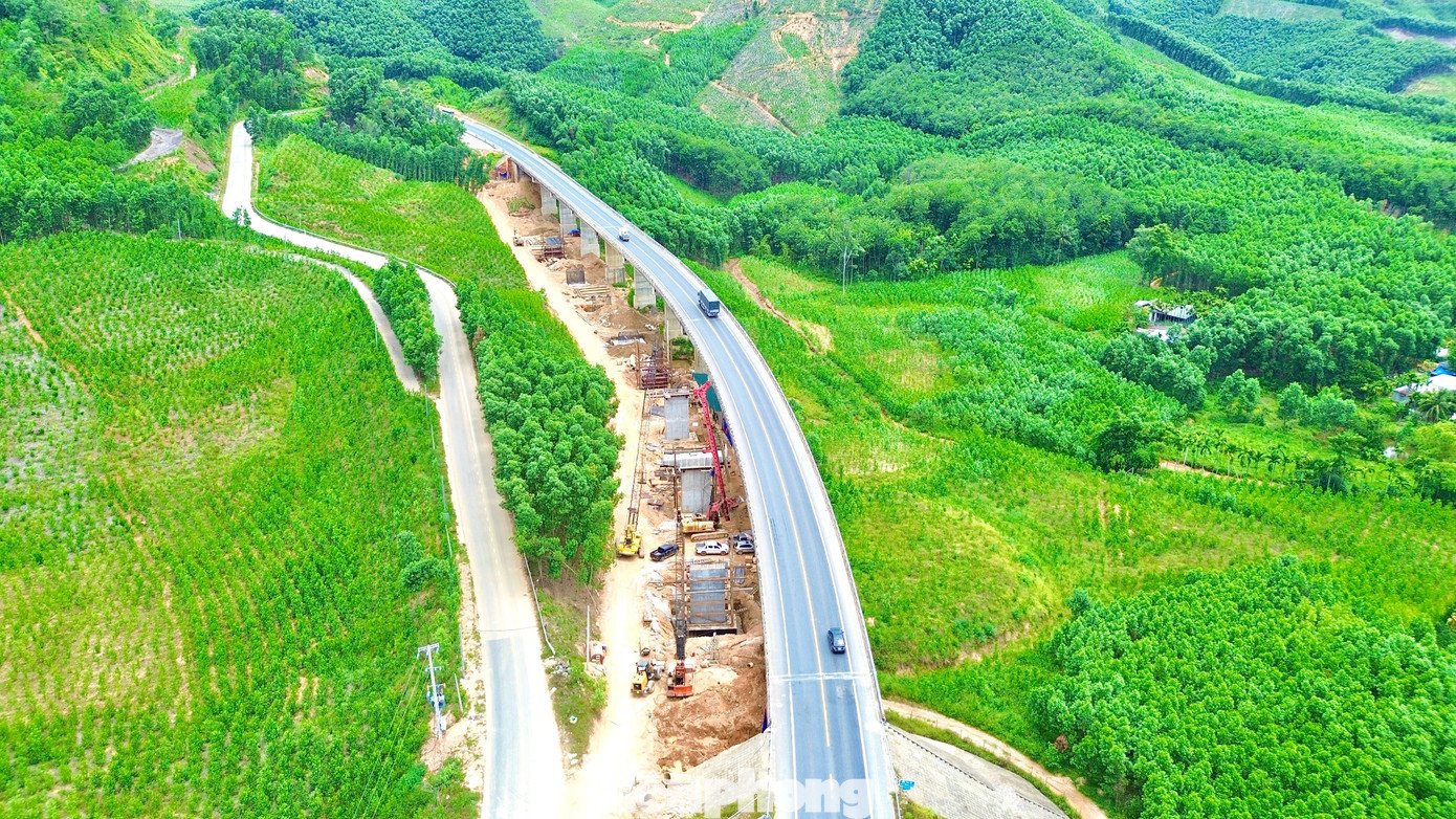 tp-9-chay-nuoc-rut-cao-toc-la-son-hoa-lien.jpg