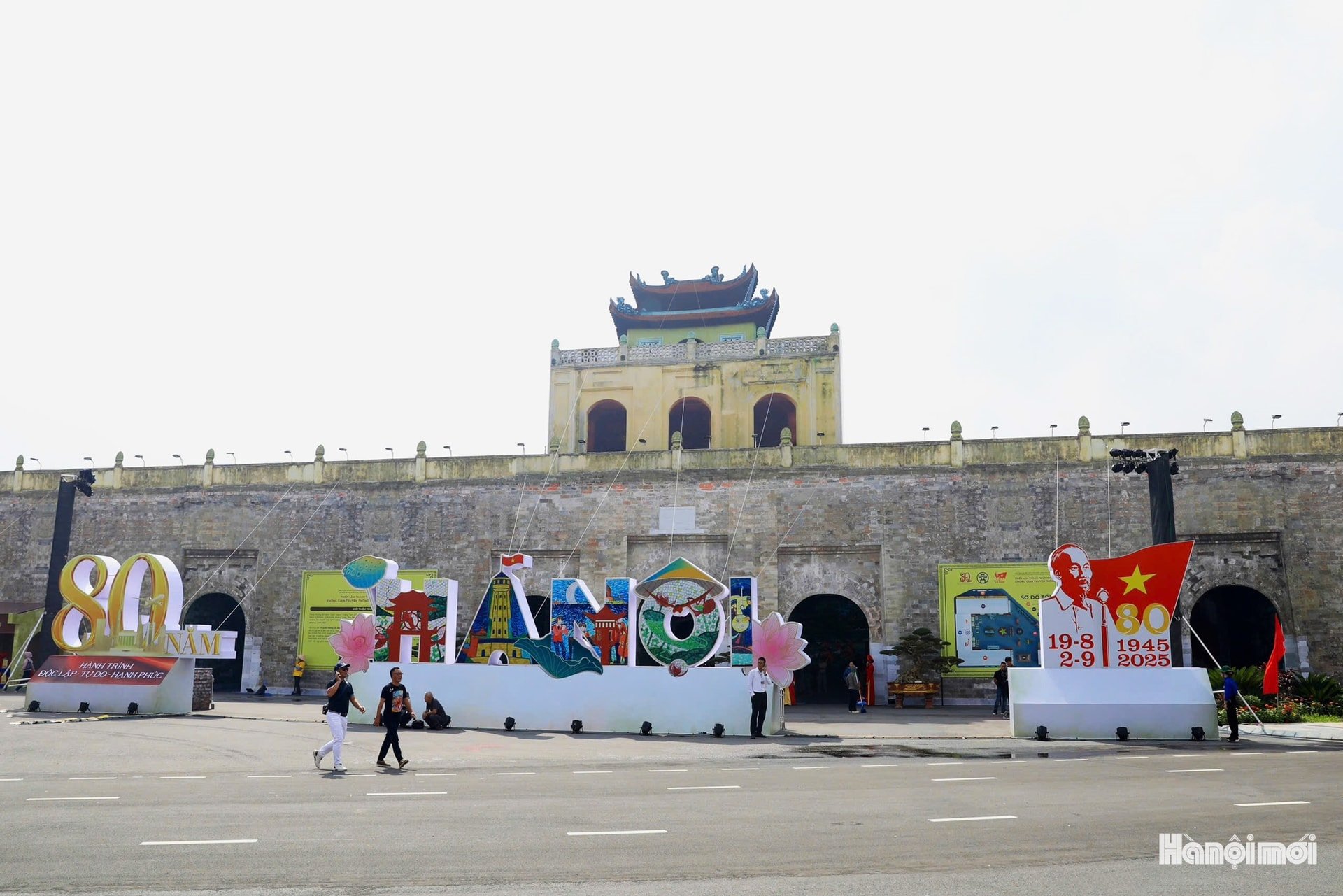 W_hnm-quangthai-01.jpg
