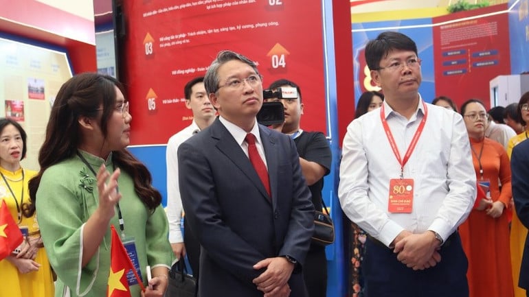 bo-trg-tham-quan-4211.jpg