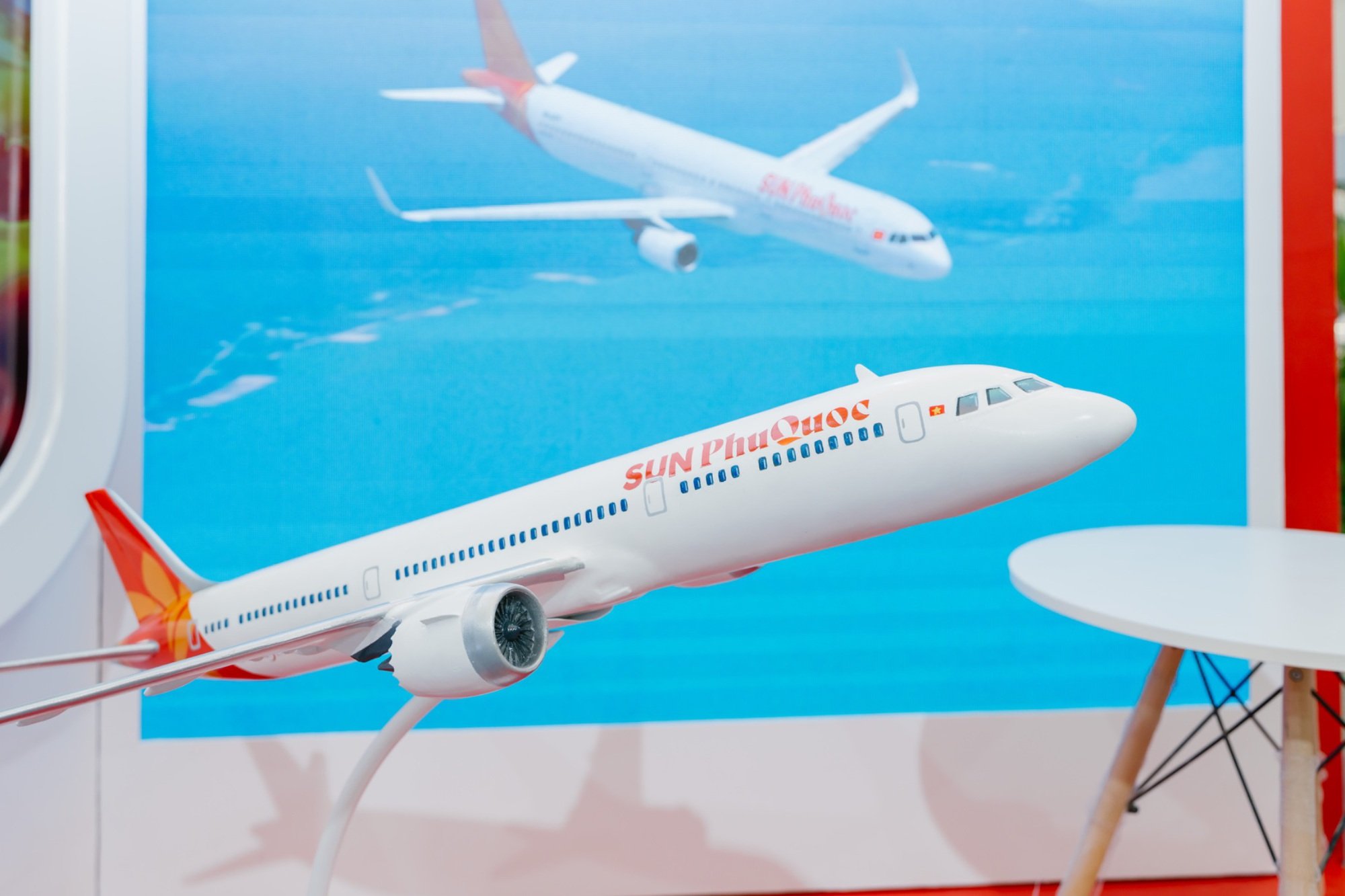 “Cất cánh” chuyến bay nghệ thuật của Sun Group tại triển lãm A80 - Ảnh 7.
