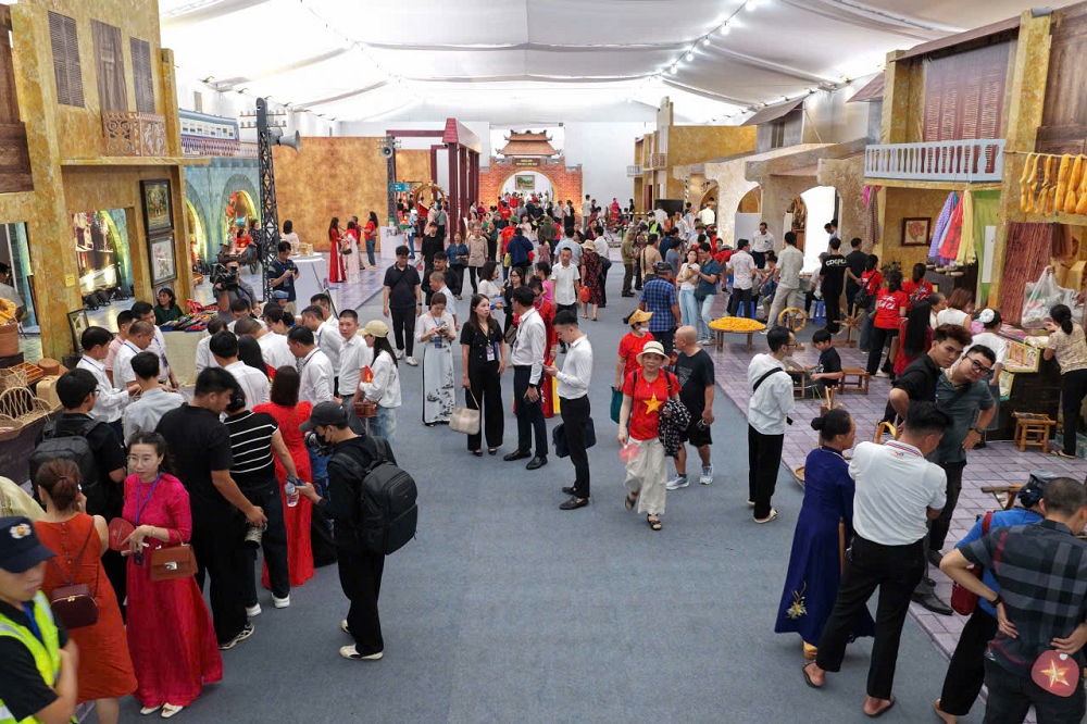 Honoring cultural values, affirming the vision of sustainable development of the Capital - photo 6