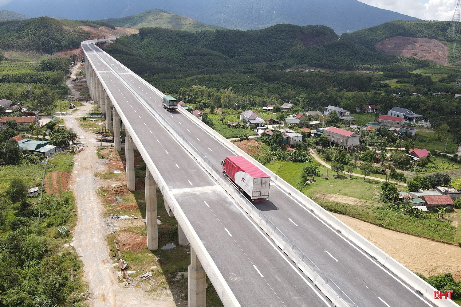 bqbht_br_cao-toc-vung-ang-bung-thong-xe-4aa.jpg