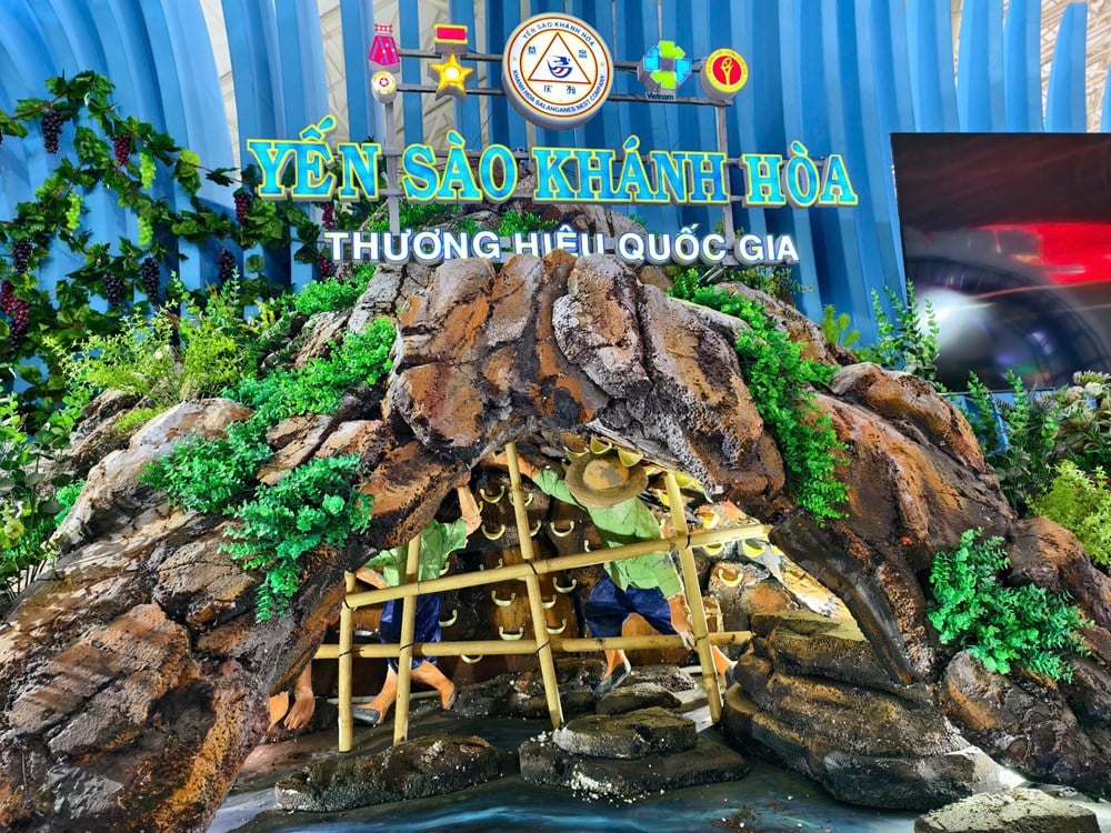 Discovering “agarwood forests, bird’s nest seas” at the 80-year National Achievements Exhibition - photo 3