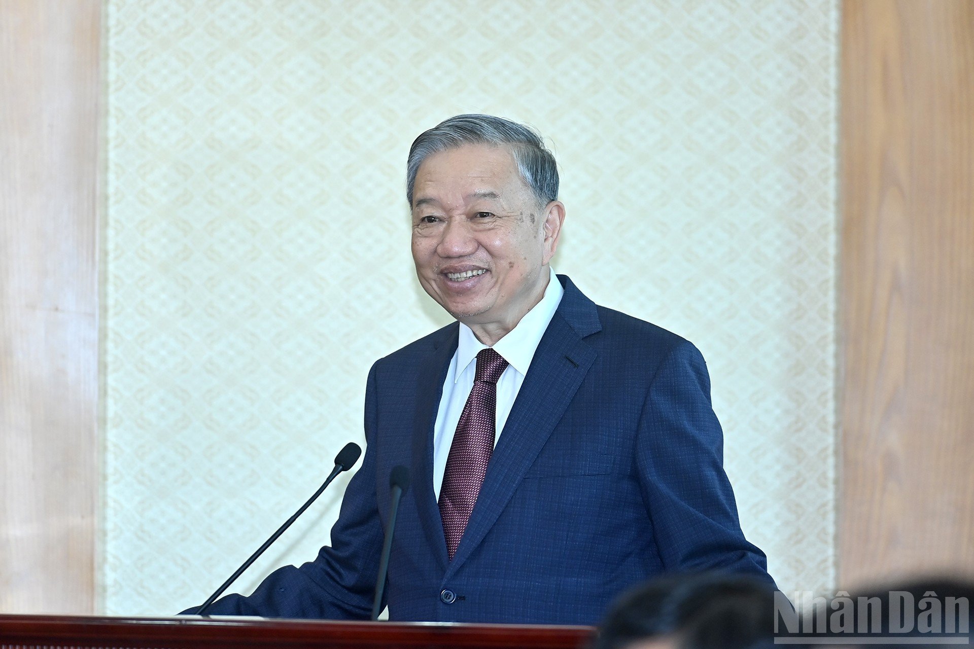 ndo_br_a4-bnd-6246.jpg