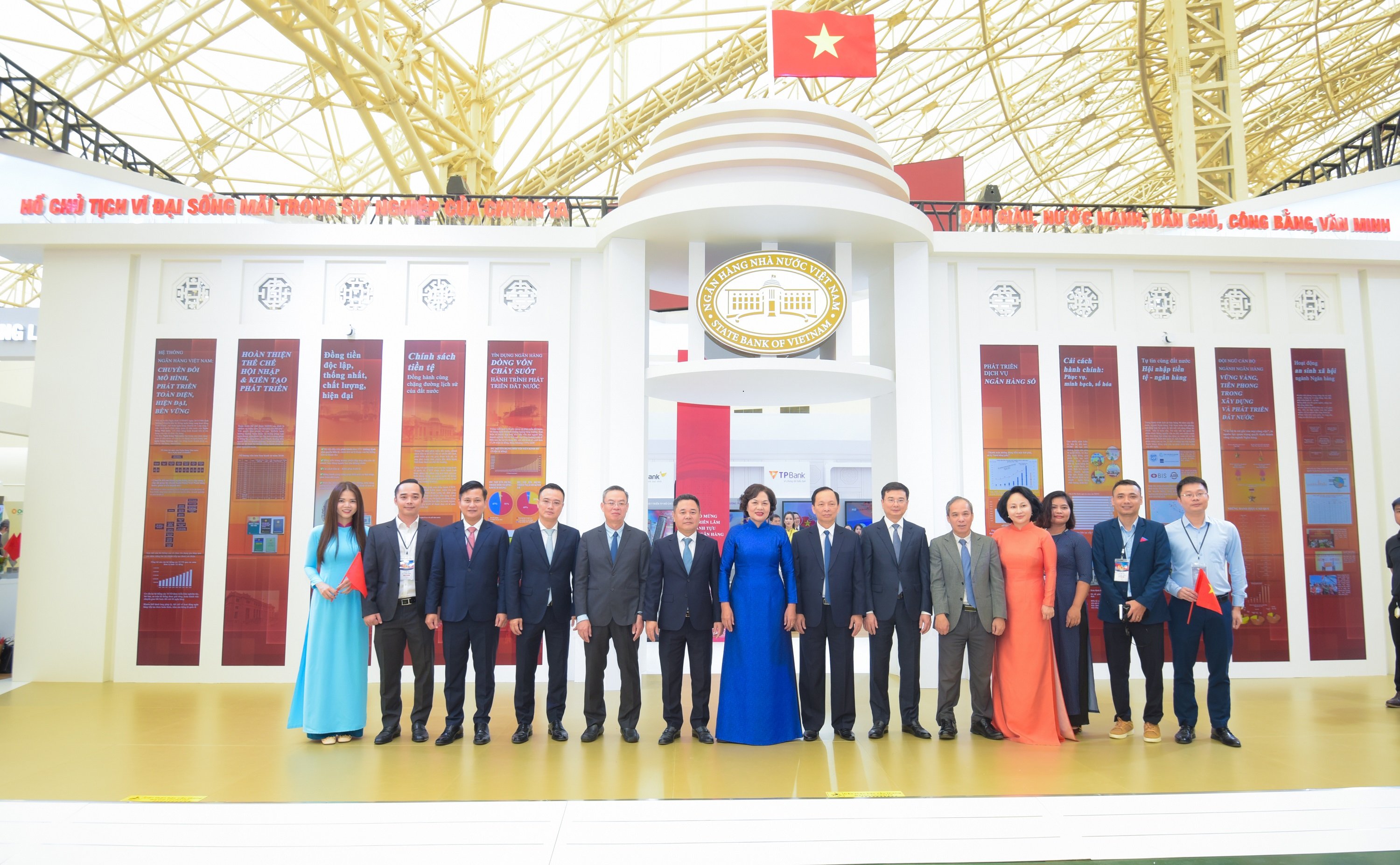ក២
