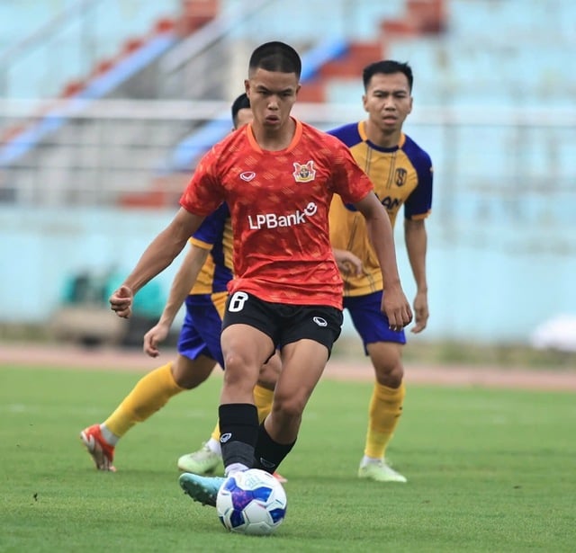 FIFA có động thái đặc biệt giúp HLV Kim Sang-sik, U.23 Việt Nam bung lụa ở châu Á
- Ảnh 1.