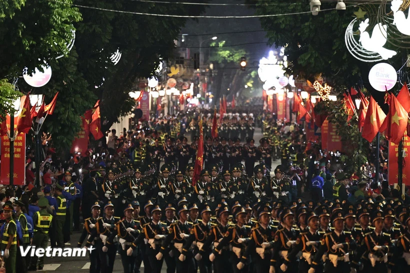 80e Fête nationale : une fière expérience du patriotisme populaire