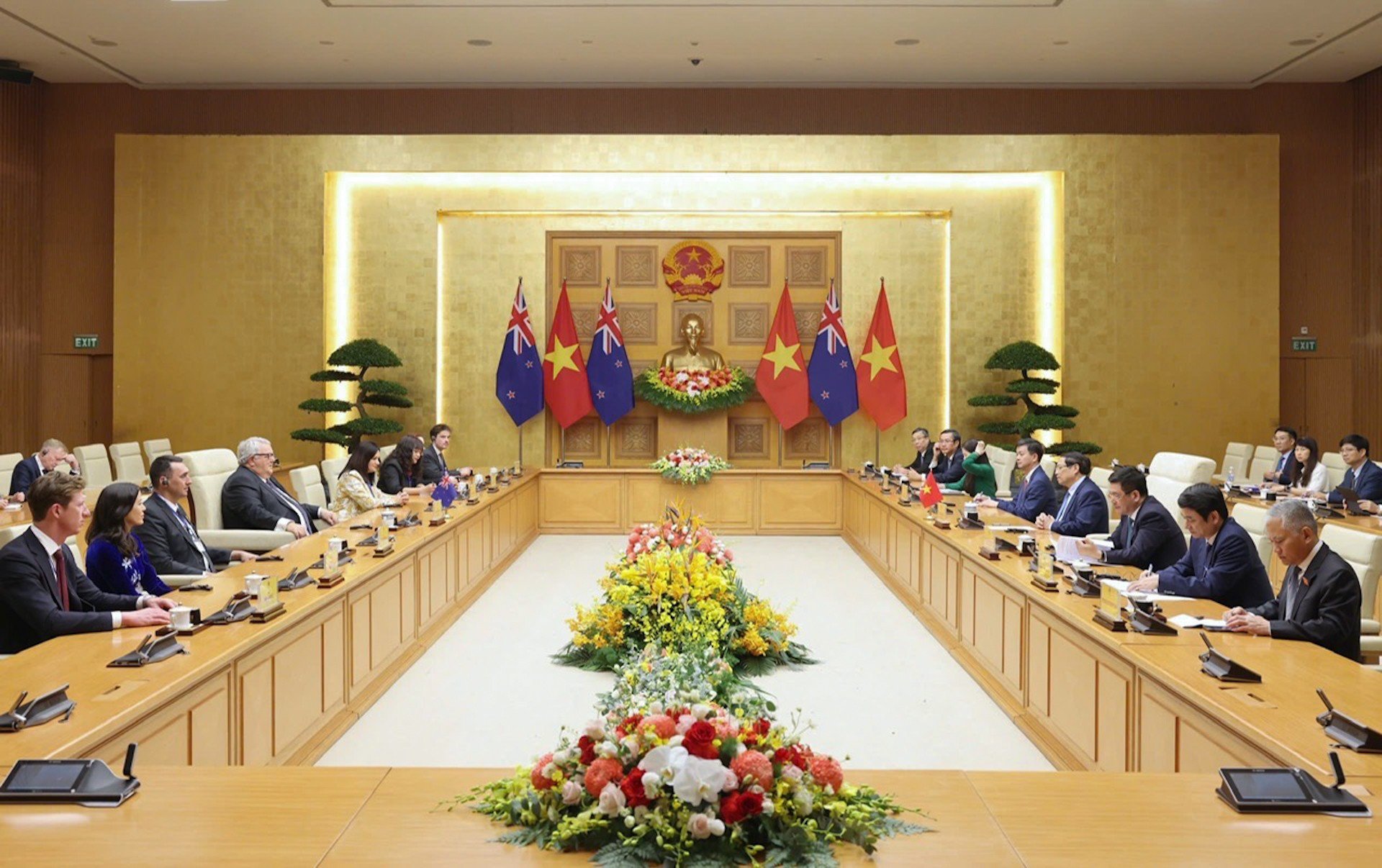1j3o2fvo7-70adaf.jpg