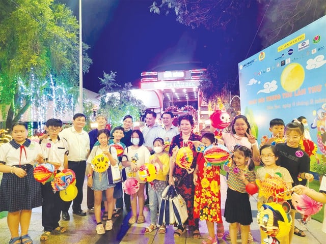 Saigontourist Group: Nửa thế kỷ vươn mình cùng đất nước - Ảnh 2.