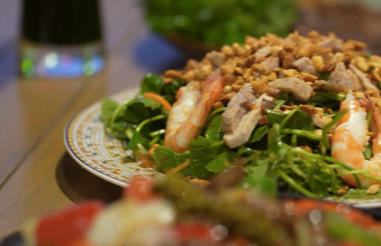 salada de gotu kola com polegar.gif