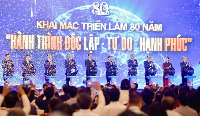 Ảnh: Lãnh đạo Đảng, Nhà nước dự Lễ khai mạc Triển lãm thành tựu Đất nước &quot;80 năm hành trình Độc lập- Tự do- Hạnh phúc&quot; - Ảnh 19.
