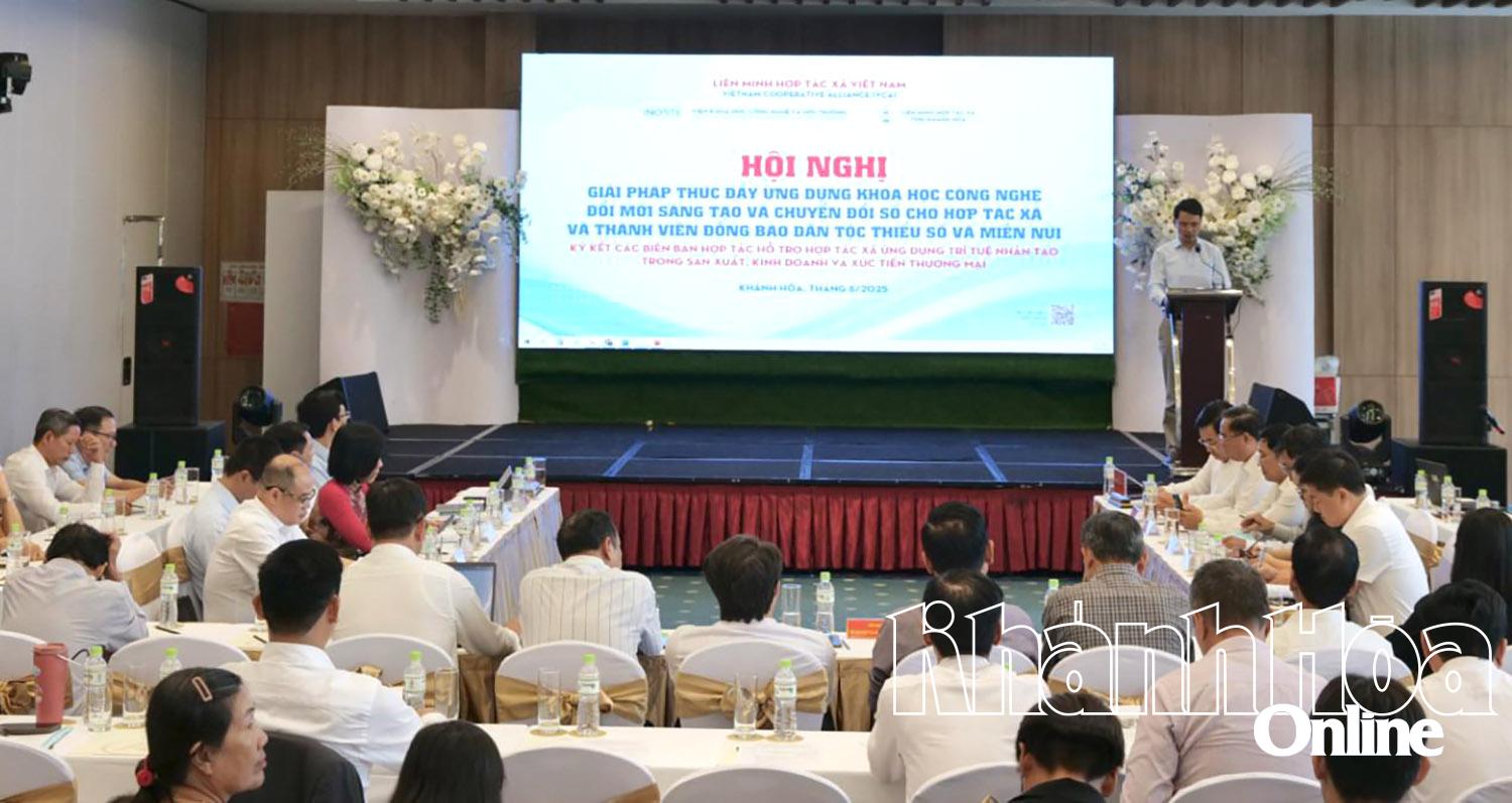 Quang cảnh hội nghị.