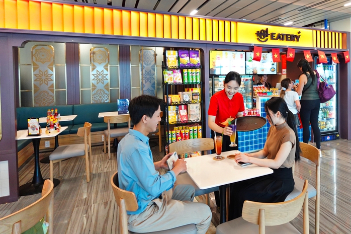 Món quà đặc biệt cho hành khách Quốc, Khánh, Tự, Hào, Việt, Nam dịp Quốc khánh 2-9 - Ảnh 3.