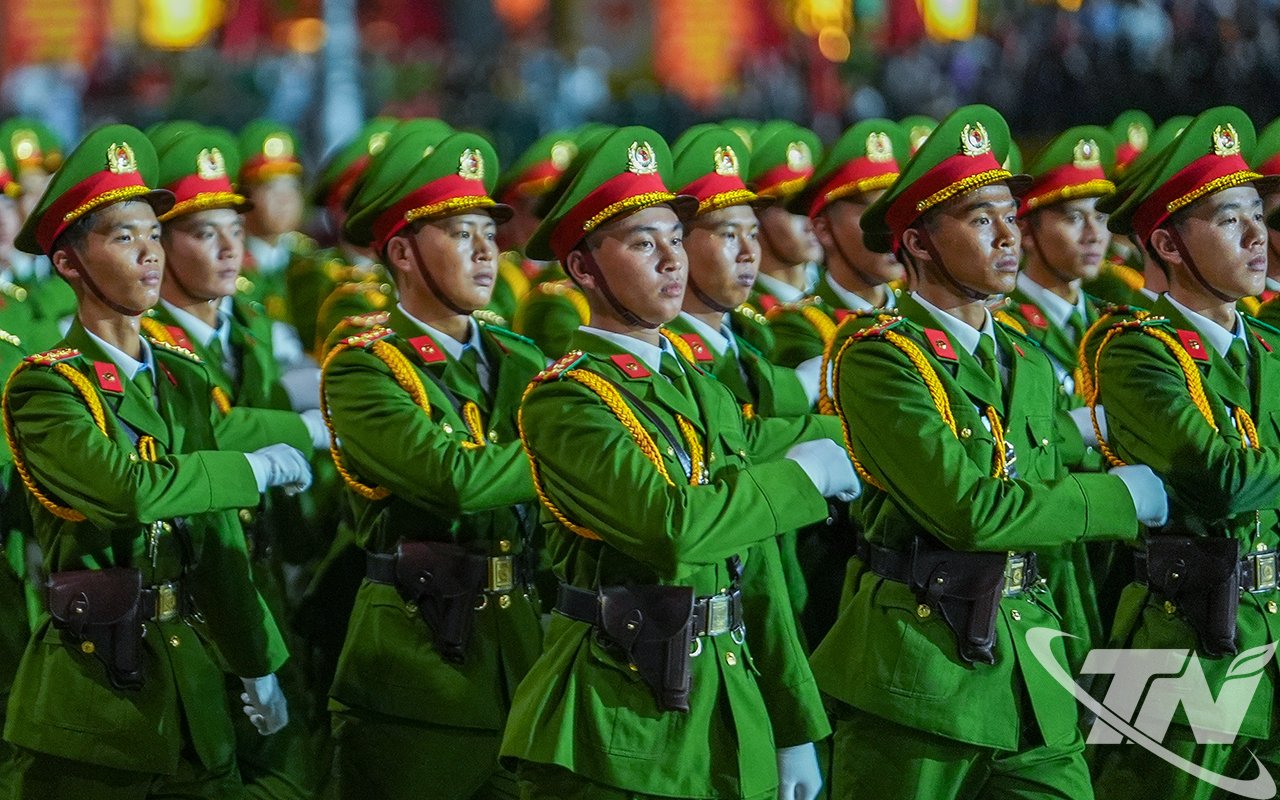 Lực lượng vũ trang tham gia sơ duyệt