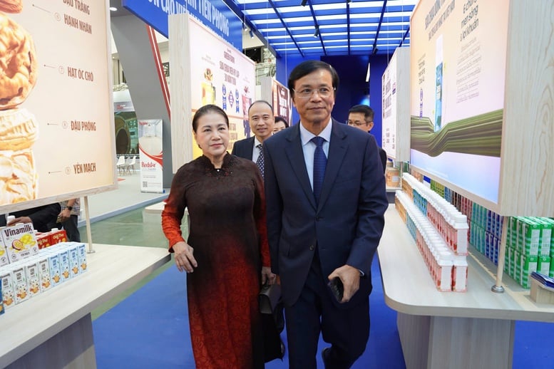 Vinamilk recrée le parcours pour devenir la marque de lait la plus prometteuse au monde à l'occasion de la National Achievement Exhibition - Photo 1.