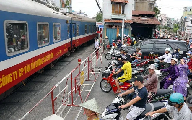 28 đường sat.jpg