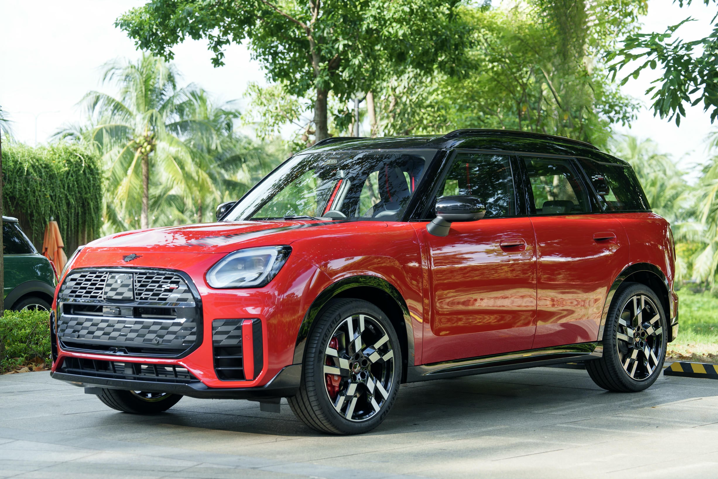 3. الجيل الجديد من MINI JCW Countryman - أكبر طراز من سيارات الدفع الرباعي من MINI