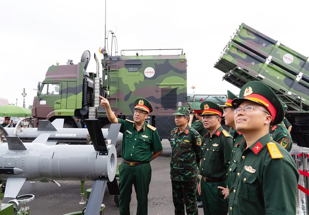 Ngắm dàn khí tài “khủng” của Viettel tại Triển lãm Thành tựu đất nước  - ảnh 3