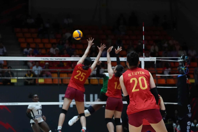 Hàng chắn Kenya quá hay, bóng chuyền nữ Việt Nam chia tay giải thế giới với trải nghiệm quý giá - Ảnh 7.