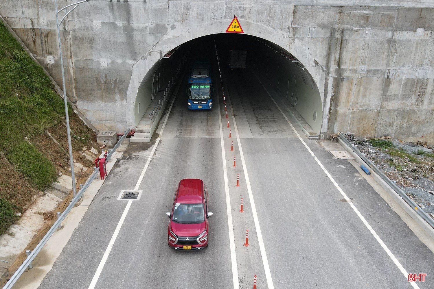bqbht_br_cao-toc-vung-ang-bung-thong-xe-2ac.jpg