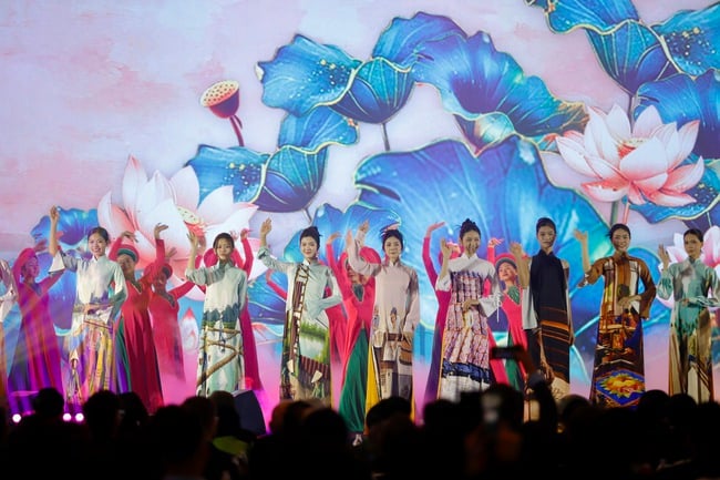 Ảnh: Lãnh đạo Đảng, Nhà nước dự Lễ khai mạc Triển lãm thành tựu Đất nước &quot;80 năm hành trình Độc lập- Tự do- Hạnh phúc&quot; - Ảnh 18.