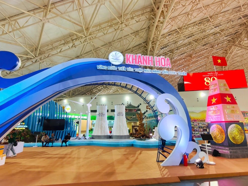 Discovering “agarwood forests, bird’s nest seas” at the 80-year National Achievements Exhibition - photo 1